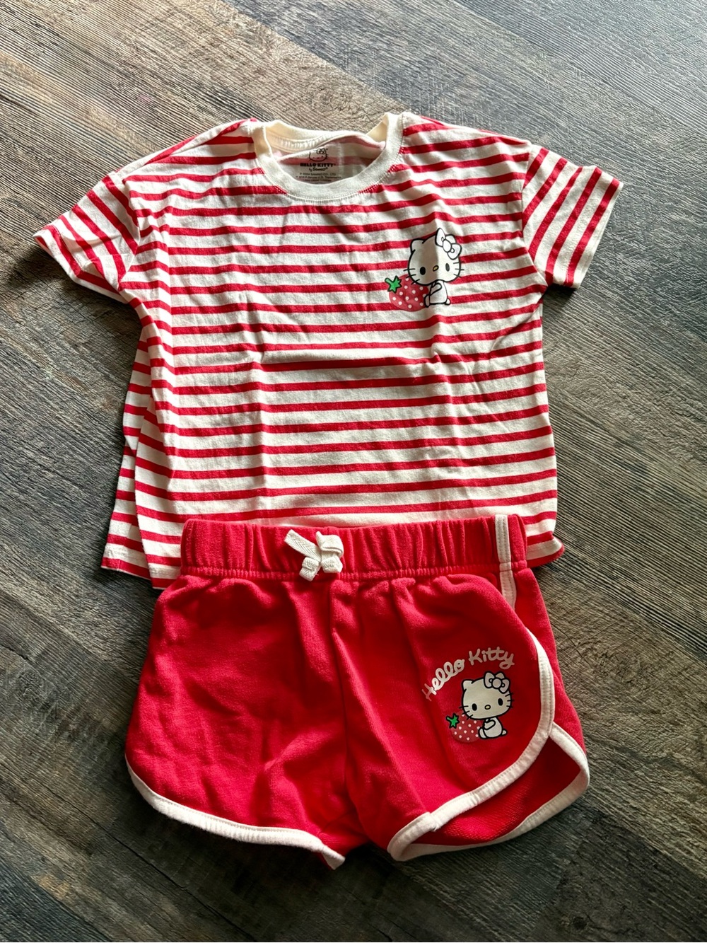 Girls Hello Kitty Outfit - 5T